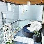 2ndhomes Unique And Luxury Kamppi Center With Sauna And Big Terrace *